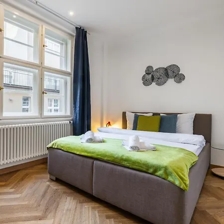 Dlouha Palace - Live In One Of The Best Streets Prague Exterior photo