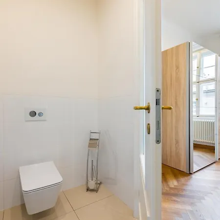 Dlouha Palace - Live In One Of The Best Streets Prague Exterior photo